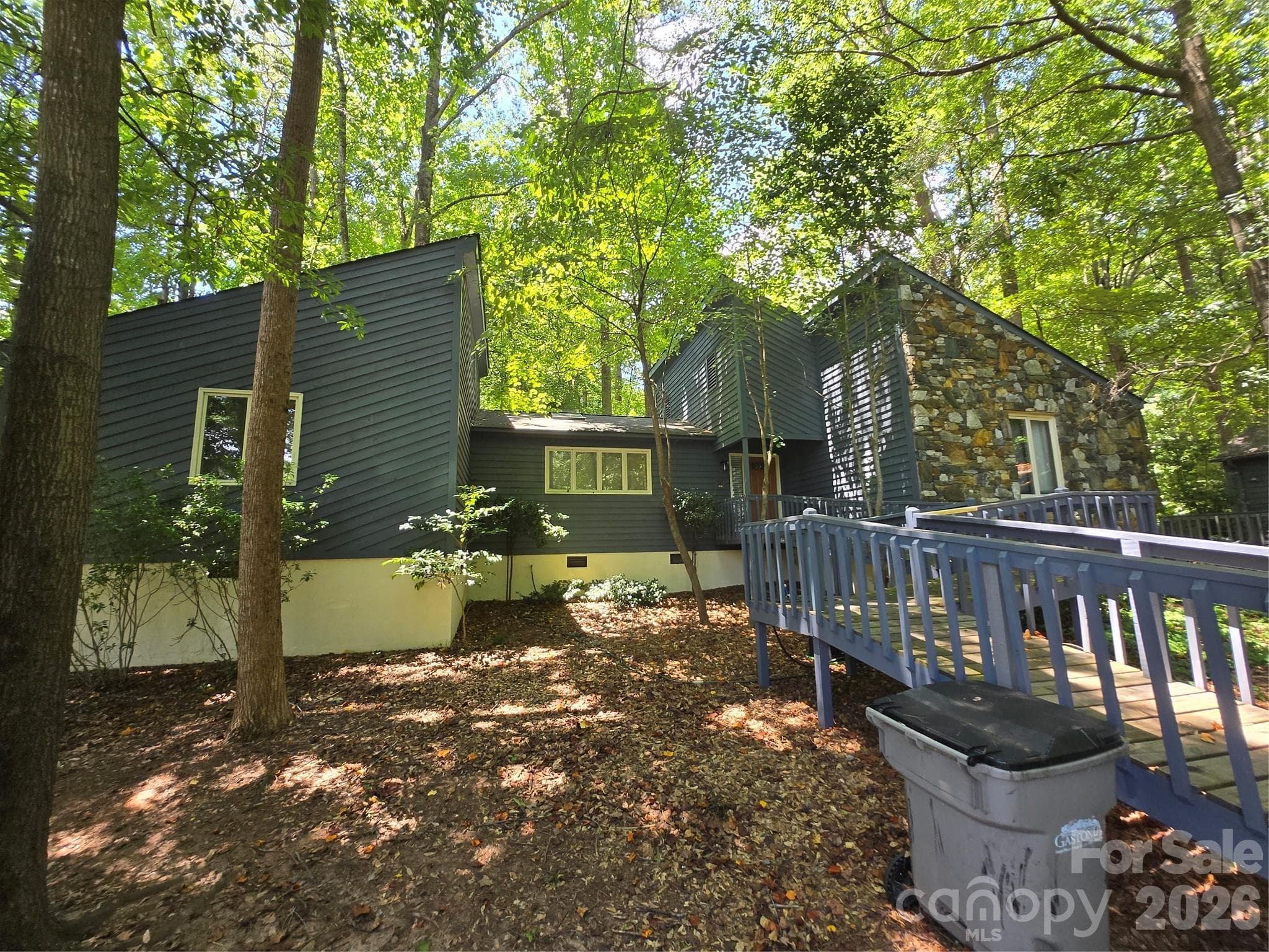 2800 Patio Lane