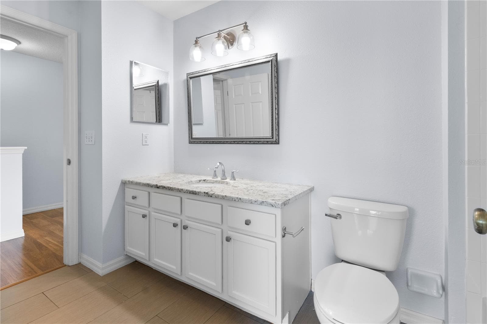 Townhouse at 12294 COUNTRY WHITE CIR, TAMPA, photo 13 of 21
