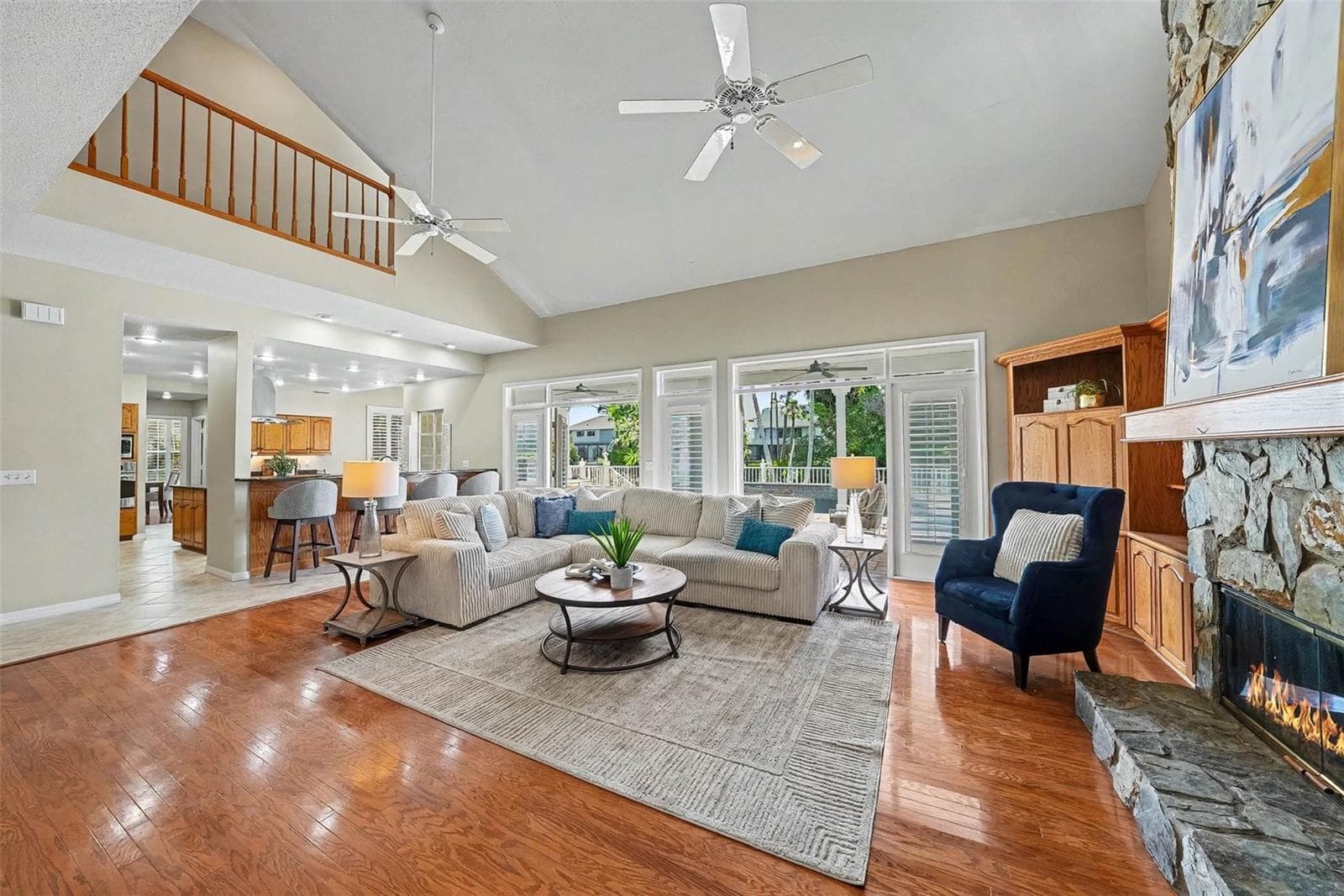 Single Family Residence at 833 MARCO DR NE, ST PETERSBURG, photo 4 of 51