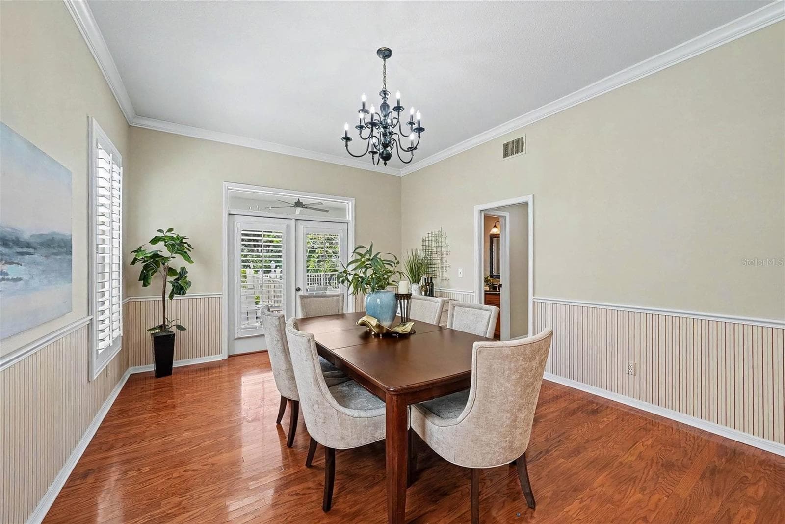 Single Family Residence at 833 MARCO DR NE, ST PETERSBURG, photo 12 of 51