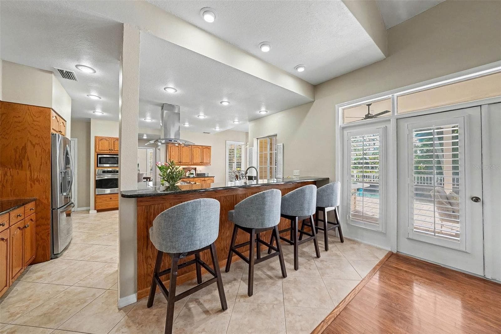 Single Family Residence at 833 MARCO DR NE, ST PETERSBURG, photo 19 of 51
