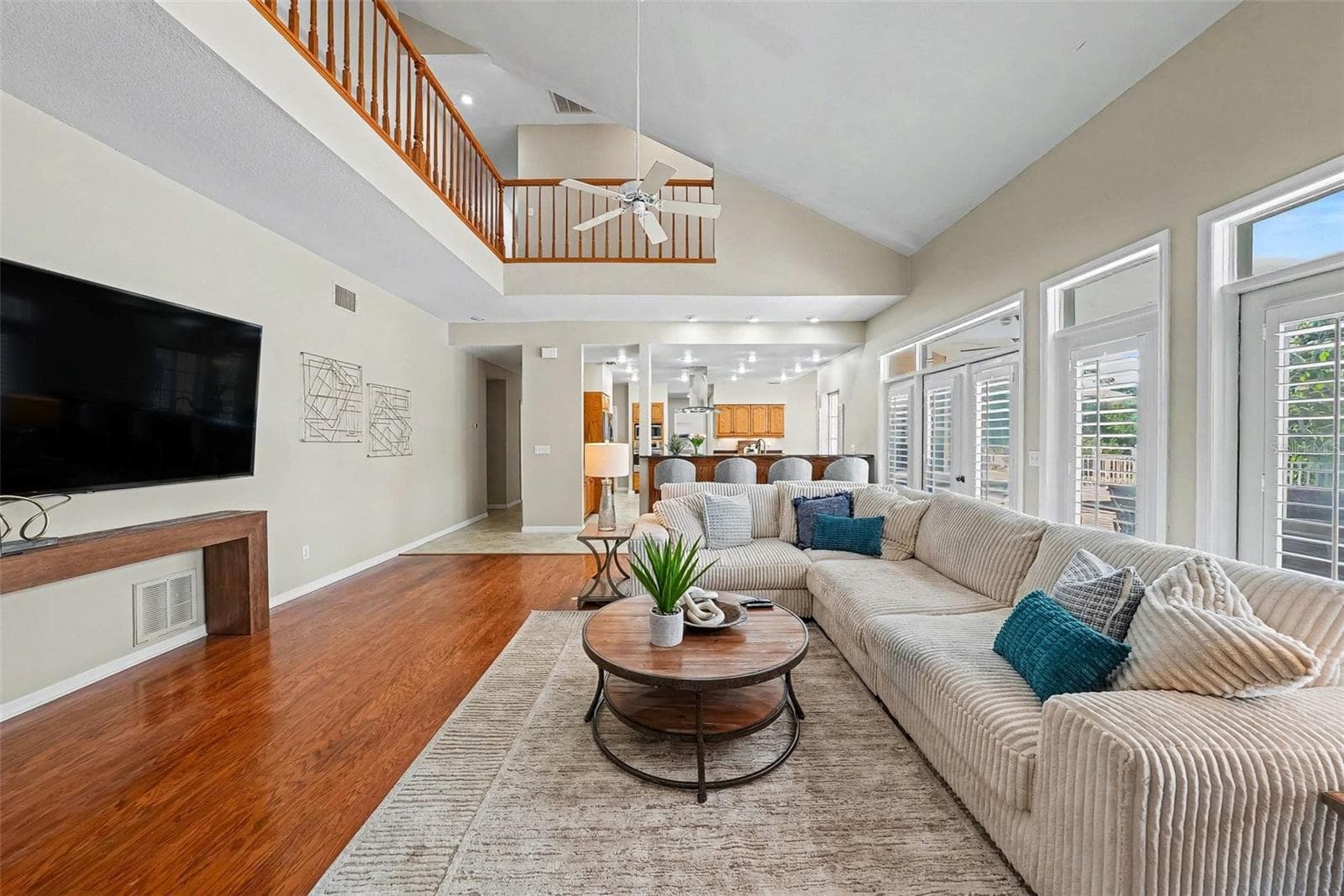 Single Family Residence at 833 MARCO DR NE, ST PETERSBURG, photo 20 of 51
