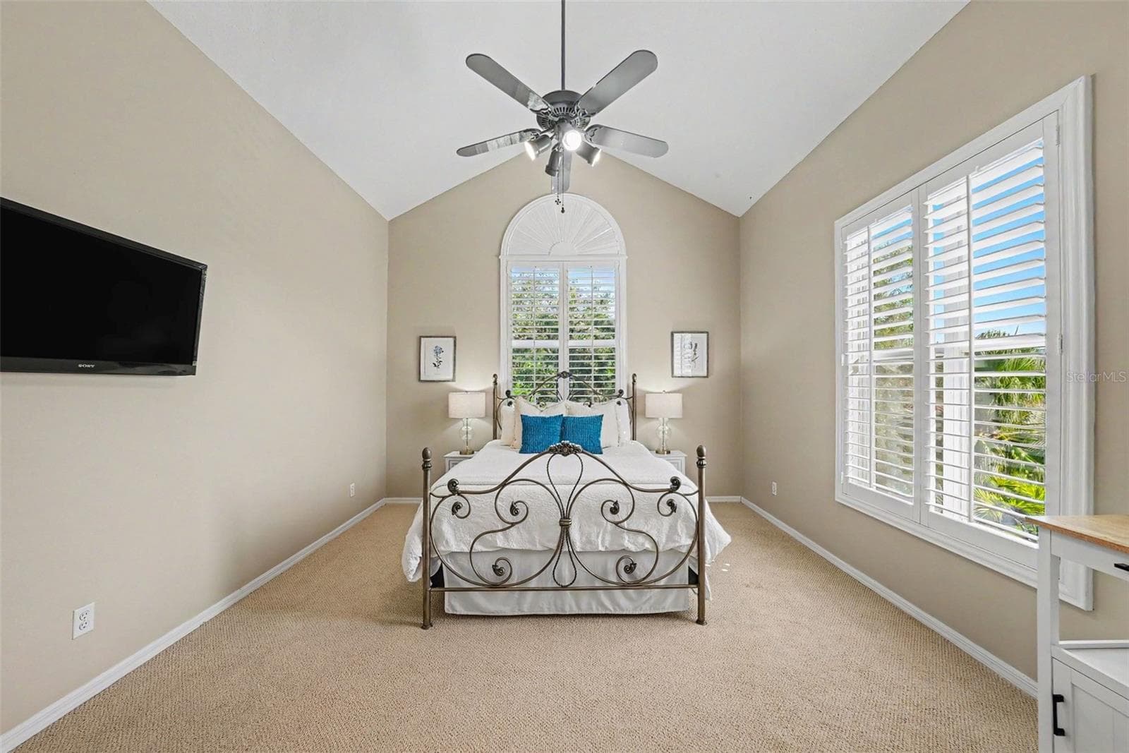 Single Family Residence at 833 MARCO DR NE, ST PETERSBURG, photo 29 of 51
