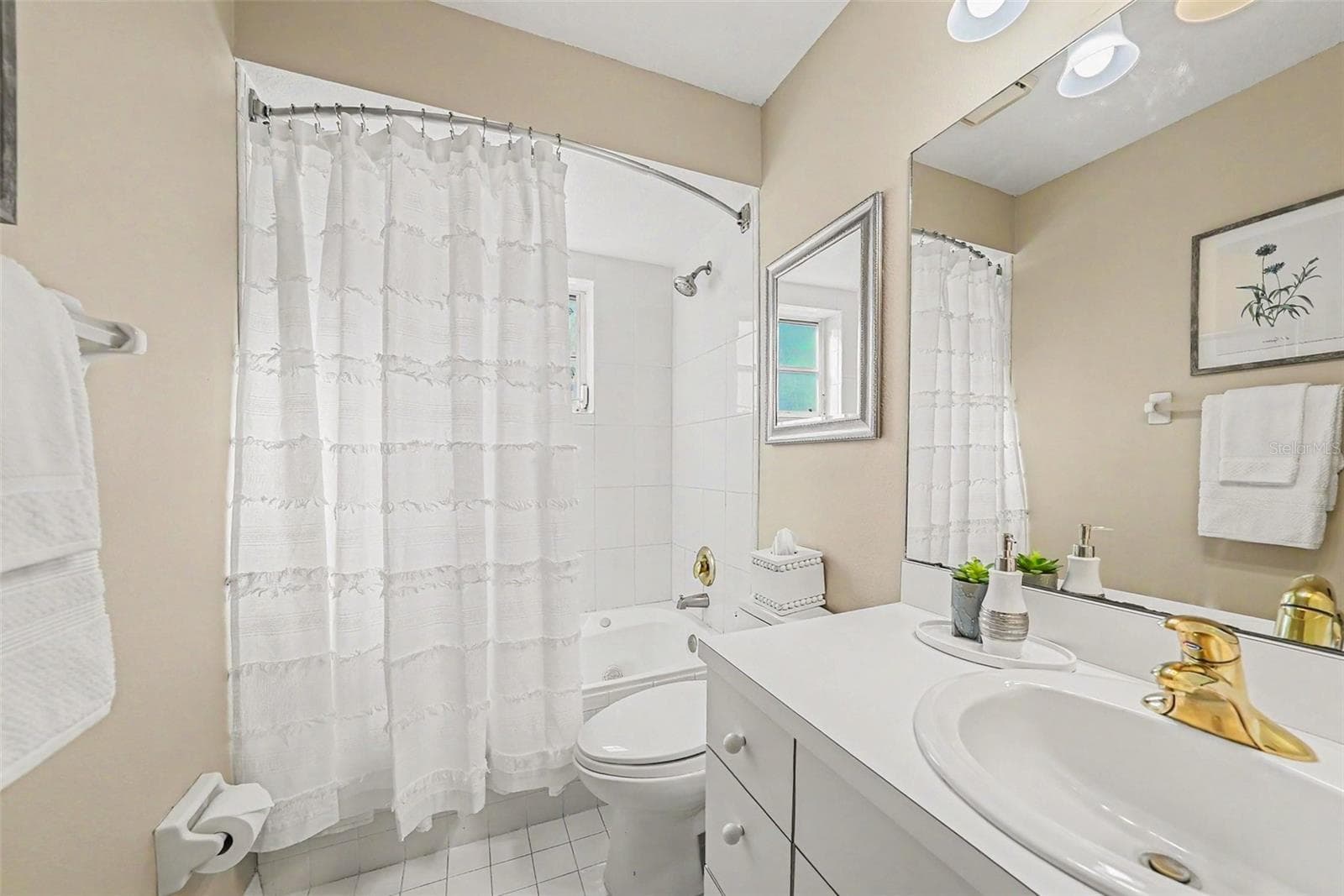 Single Family Residence at 833 MARCO DR NE, ST PETERSBURG, photo 31 of 51