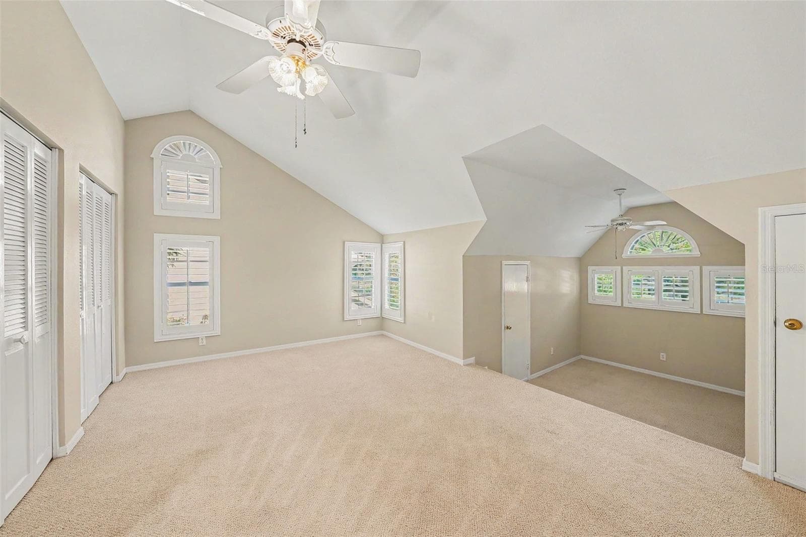 Single Family Residence at 833 MARCO DR NE, ST PETERSBURG, photo 32 of 51
