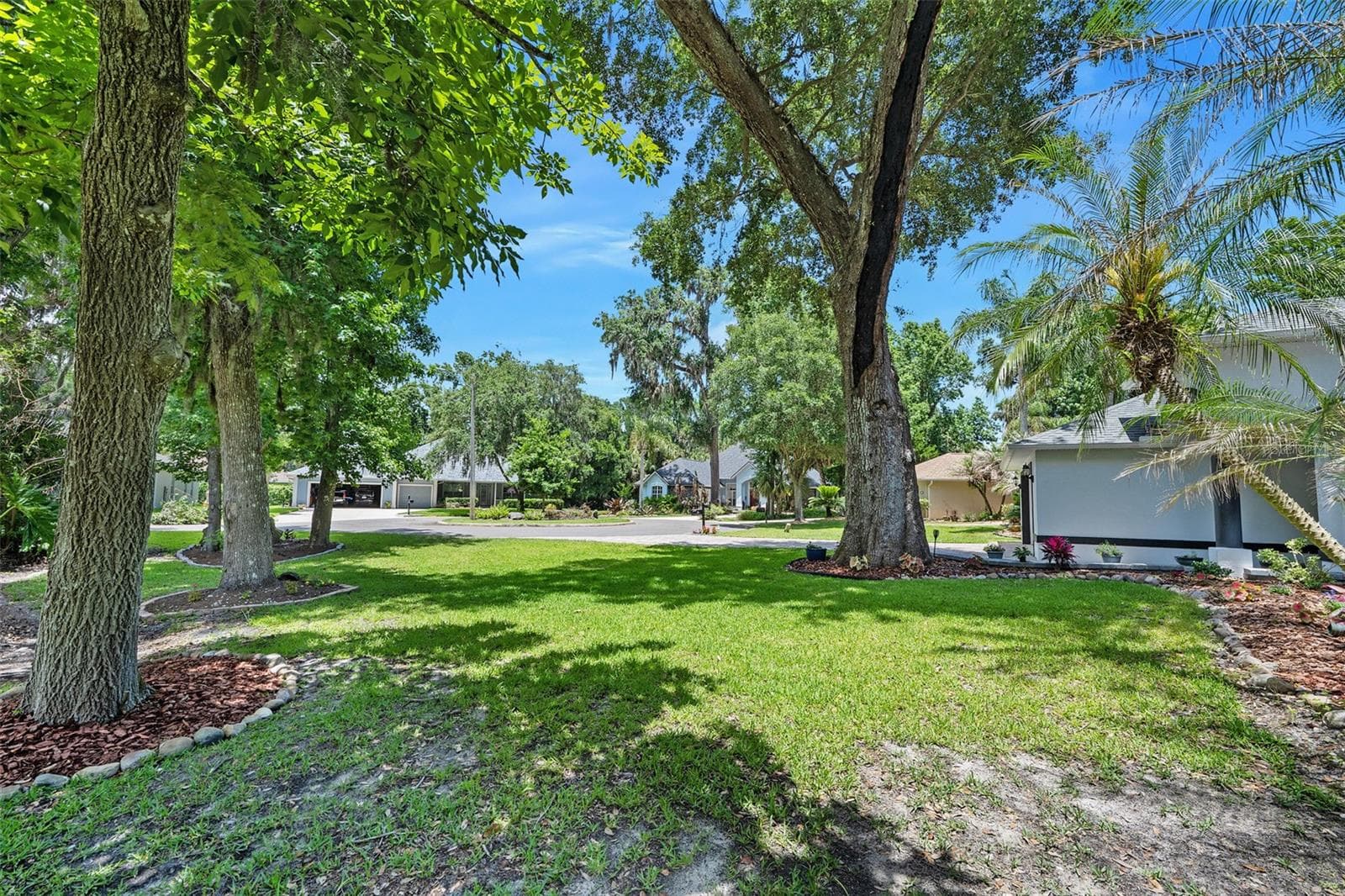 Single Family Residence at 10 COTTON MILL CT, ORMOND BEACH, photo 12 of 54