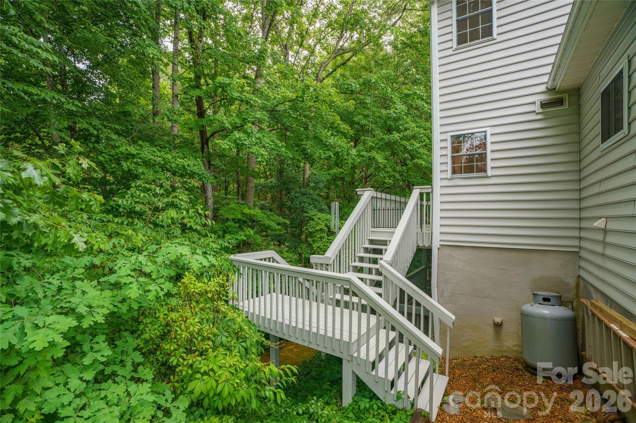 Single Family Residence at 100 Welwyn Lane, Asheville, photo 40 of 46