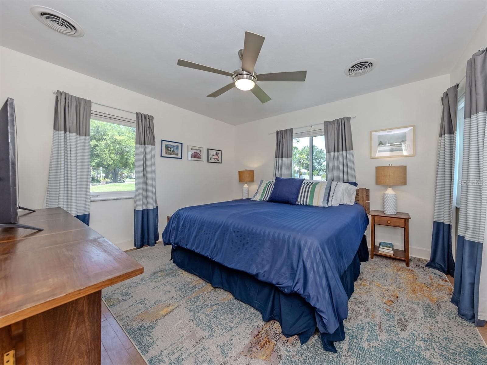 Bedroom in guest area - 500 ALHAMBRA RD, VENICE