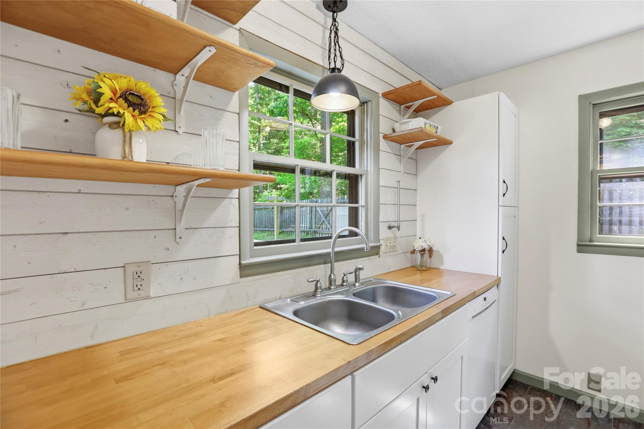 Single Family Residence at 38 Nixon Terrace, Asheville, photo 12 of 48