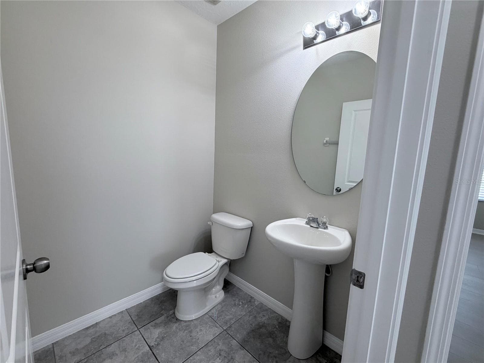 Single Family Residence at 10013 CRESTED FRINGE DR, RIVERVIEW, photo 8 of 25