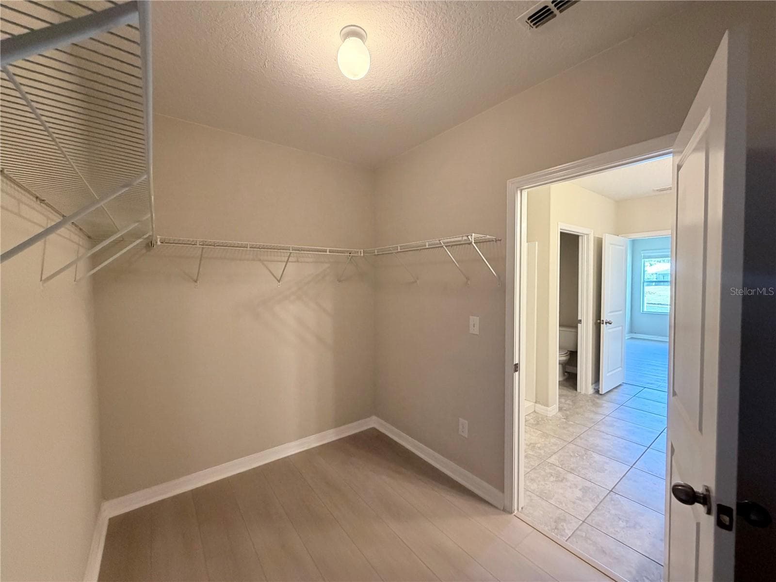 Single Family Residence at 10013 CRESTED FRINGE DR, RIVERVIEW, photo 14 of 25