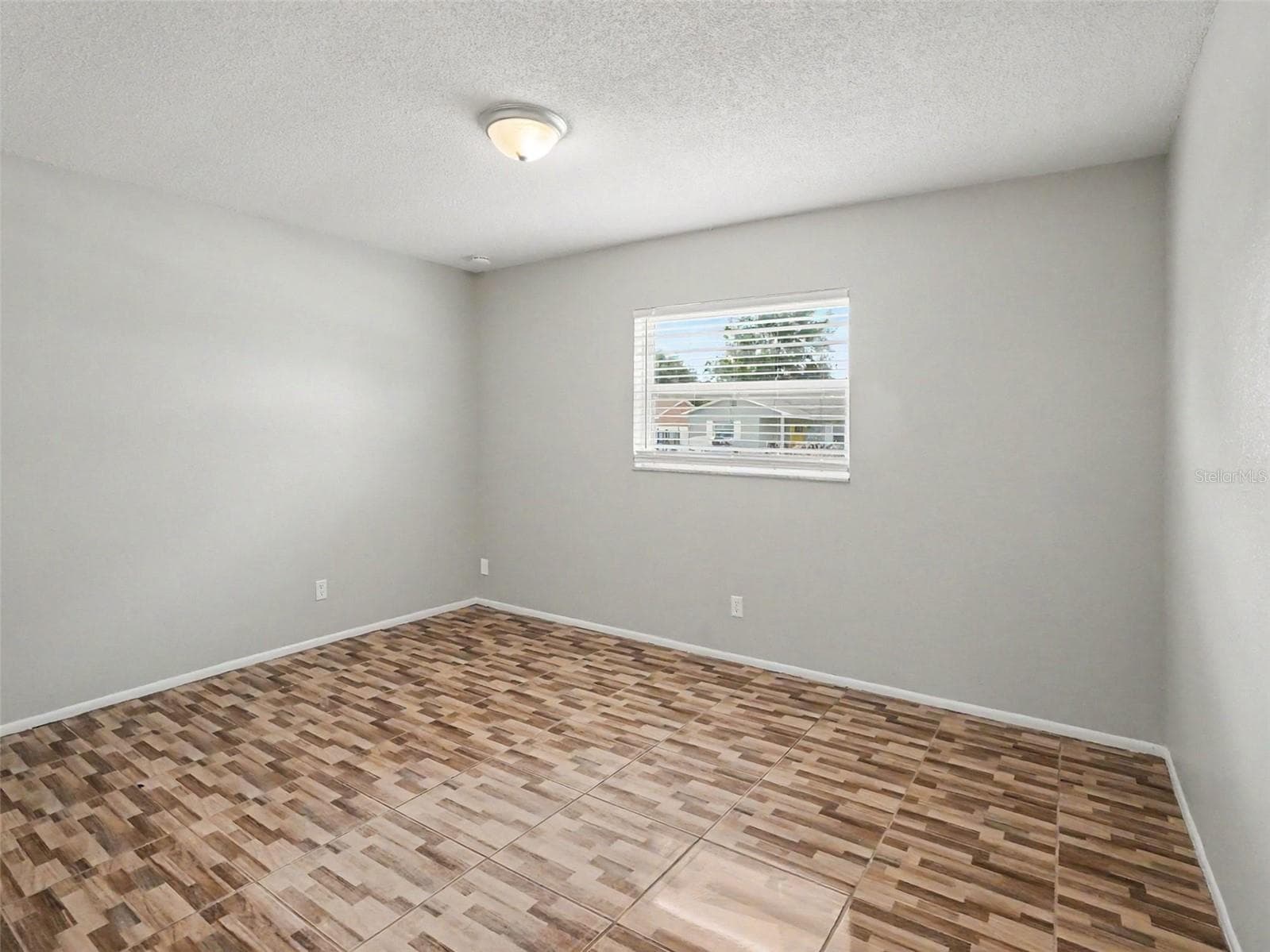 Single Family Residence at 615 THOMAS JEFFERSON WAY, ORLANDO, photo 13 of 21