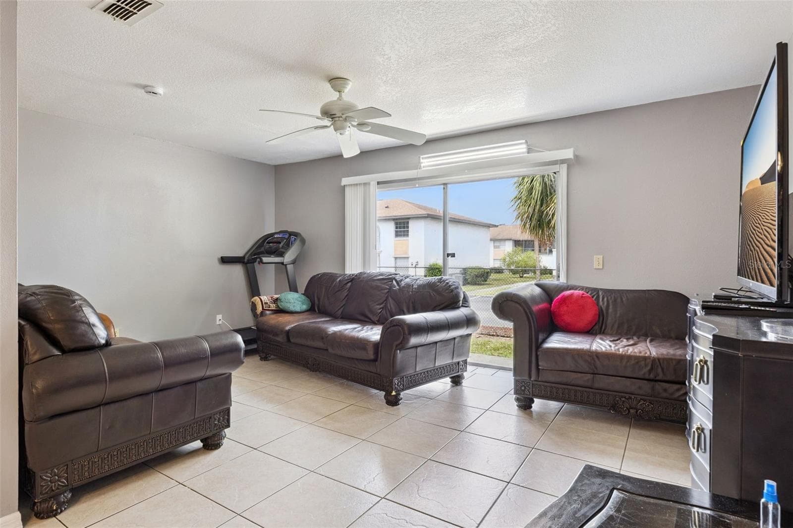 Townhouse at 2460 SUMMERFIELD WAY, KISSIMMEE, photo 4 of 21