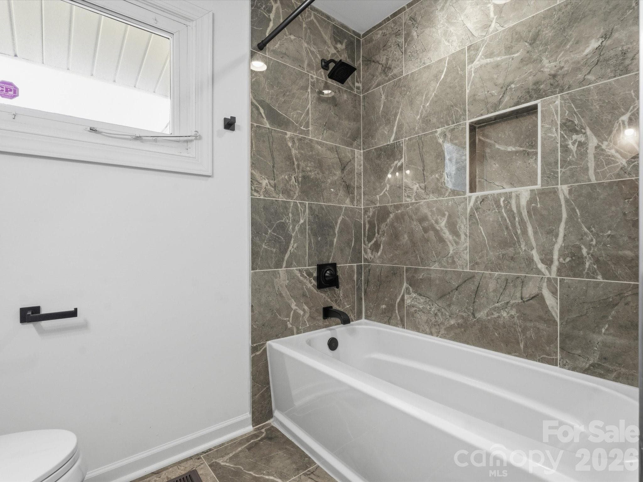 Hall Bathroom - 3633 Rosehaven Drive, Charlotte