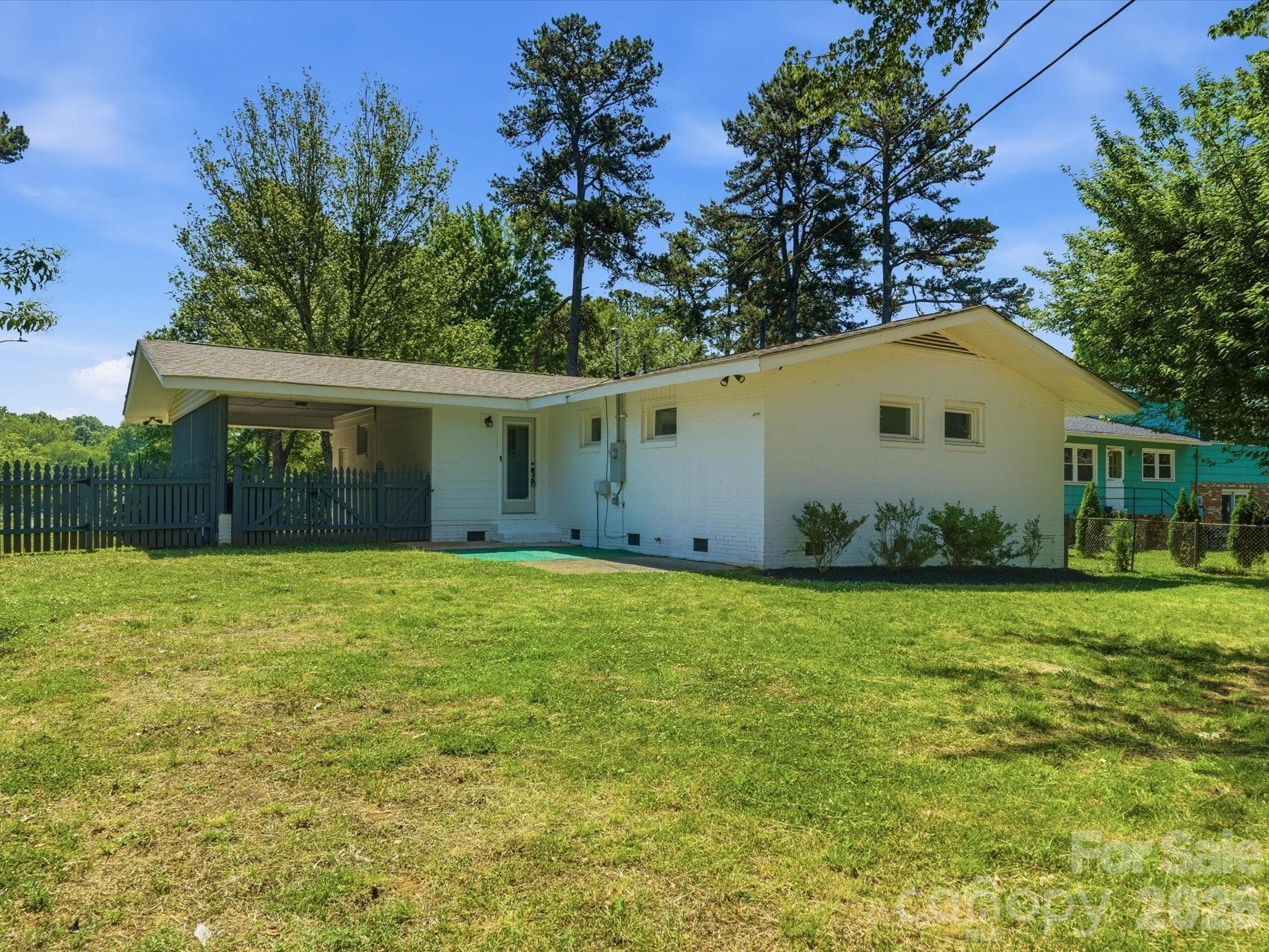 Single Family Residence at 3633 Rosehaven Drive, Charlotte, photo 39 of 43