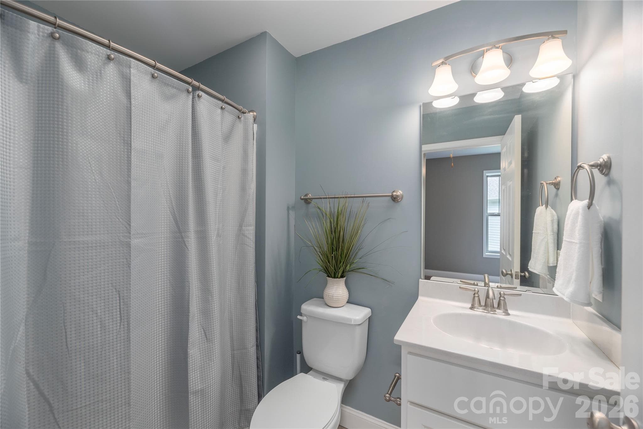 En Suite Primary Bathroom - 5 Declan Drive, Weaverville