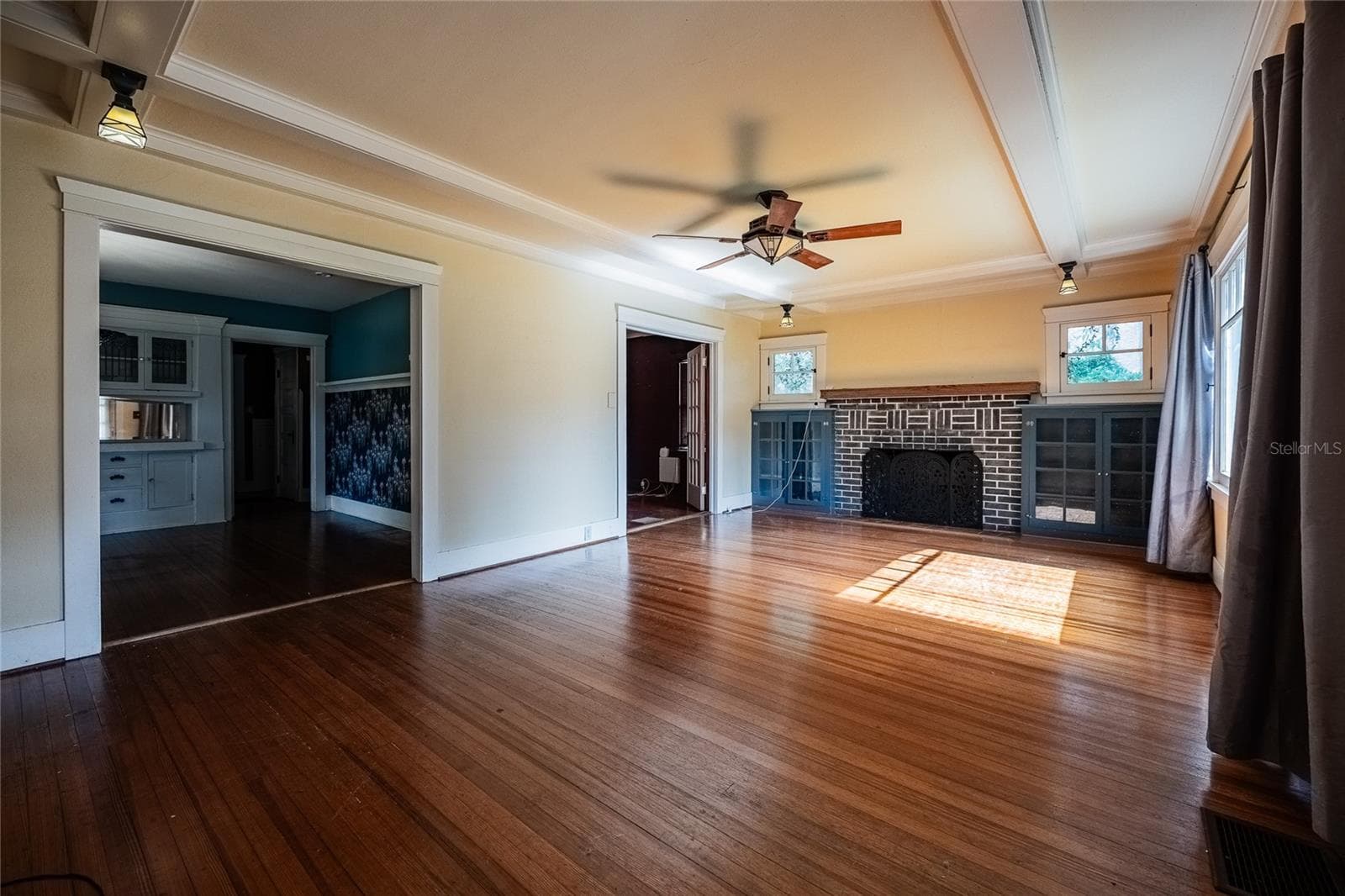 Single Family Residence at 116 S LAKESHORE BLVD, LAKE WALES, photo 7 of 53