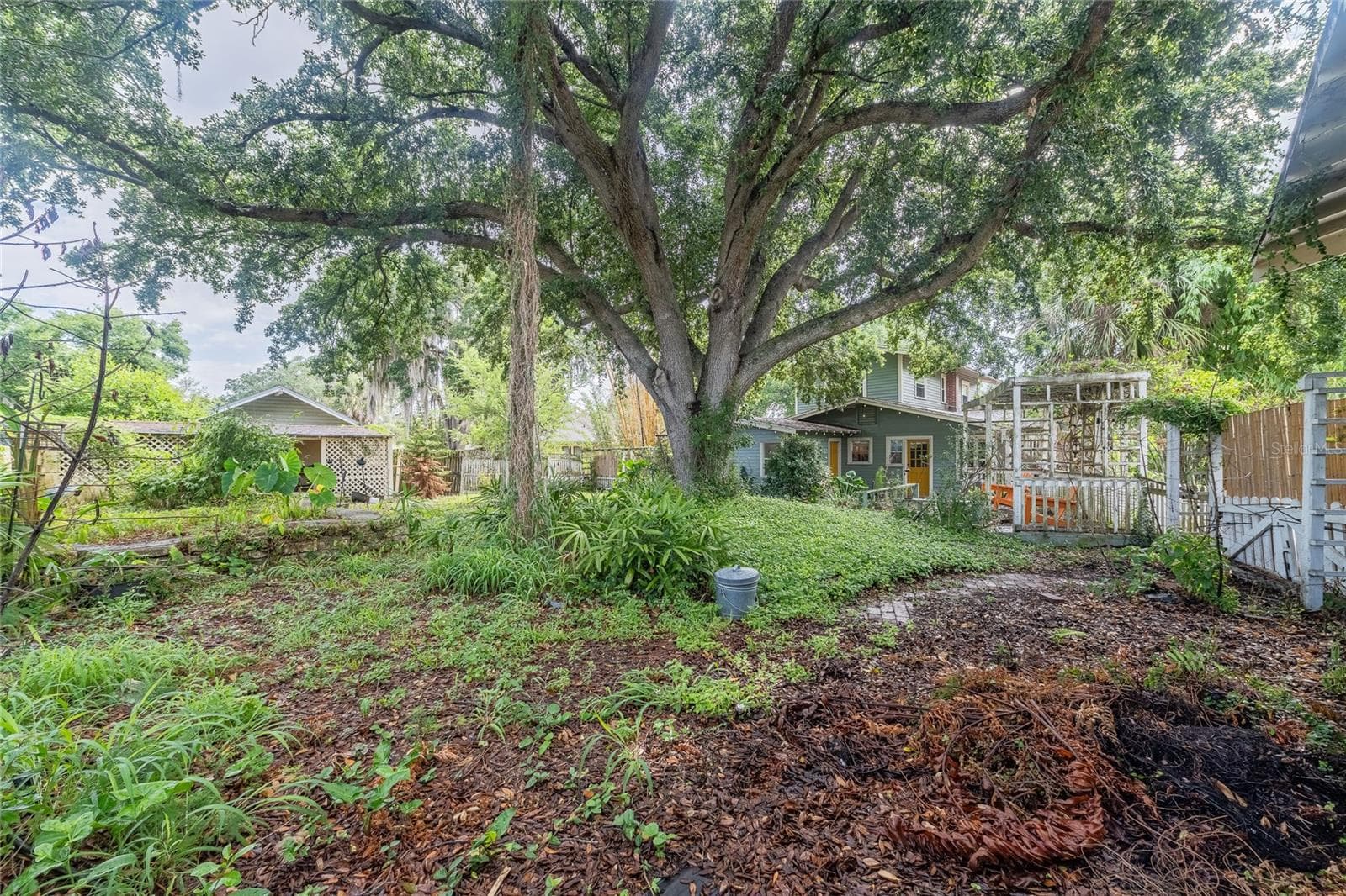 Single Family Residence at 116 S LAKESHORE BLVD, LAKE WALES, photo 46 of 53