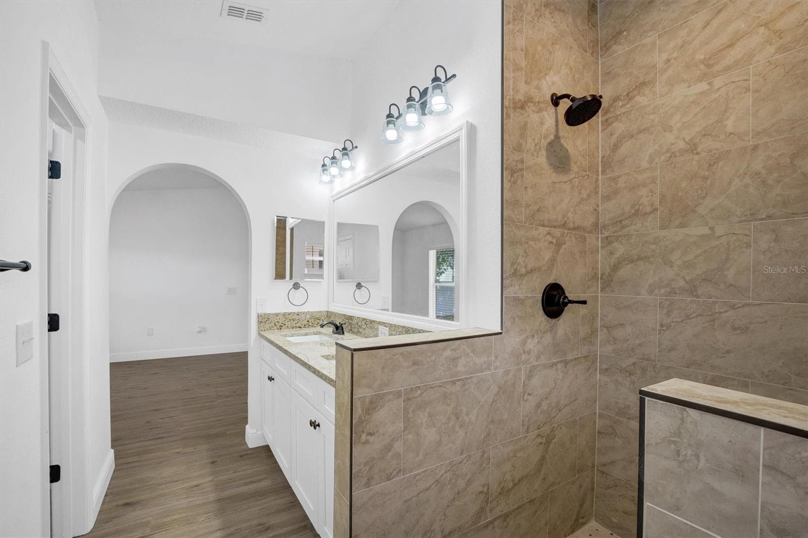 Primary Bathroom-Alternate View - 140 MILESTONE DR, HAINES CITY