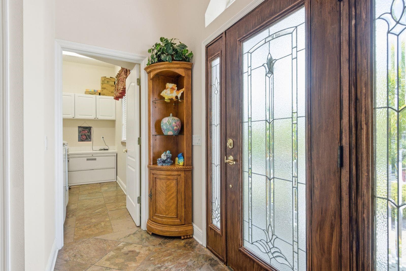 Entry - 503 PALM AVE, PALM HARBOR
