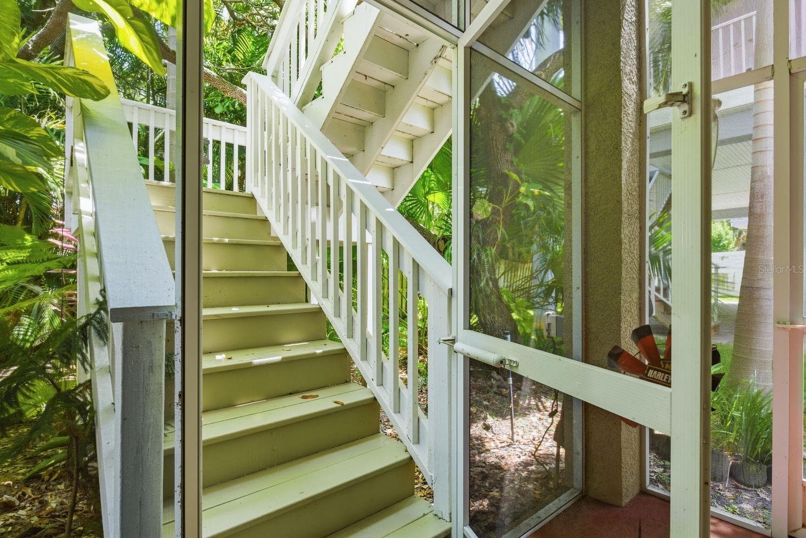 Back Staircase - 503 PALM AVE, PALM HARBOR