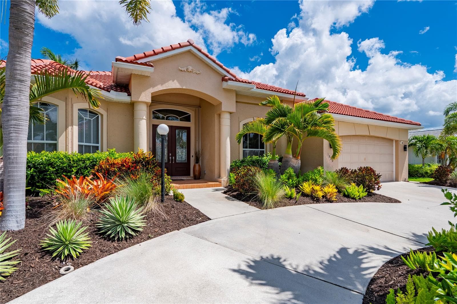 Single Family Residence at 1020 VIA FORMIA, PUNTA GORDA, photo 7 of 80