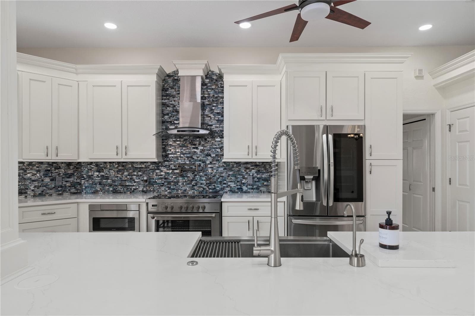 Single Family Residence at 1020 VIA FORMIA, PUNTA GORDA, photo 23 of 80