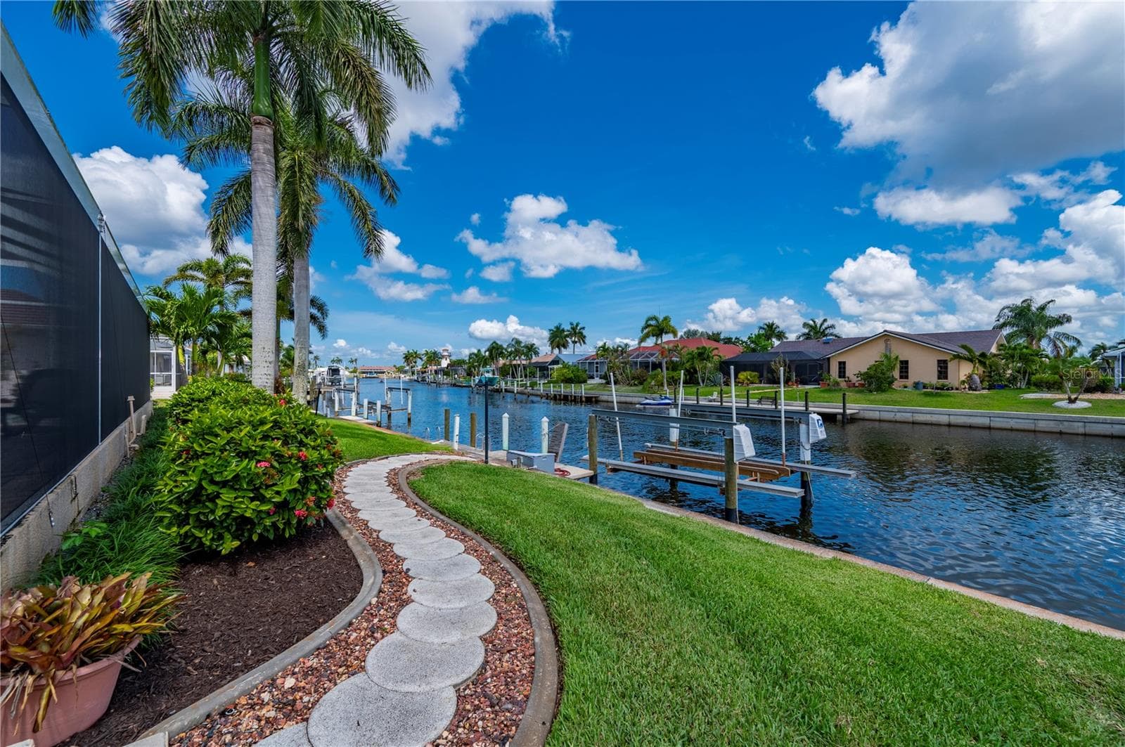 Single Family Residence at 1020 VIA FORMIA, PUNTA GORDA, photo 52 of 80