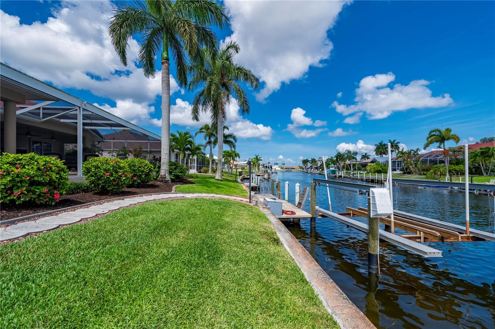 Single Family Residence at 1020 VIA FORMIA, PUNTA GORDA, photo 53 of 80