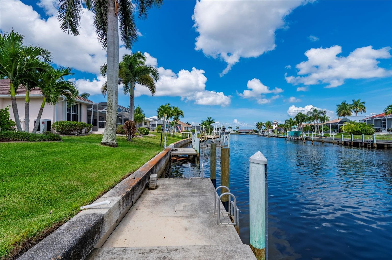 Single Family Residence at 1020 VIA FORMIA, PUNTA GORDA, photo 59 of 80