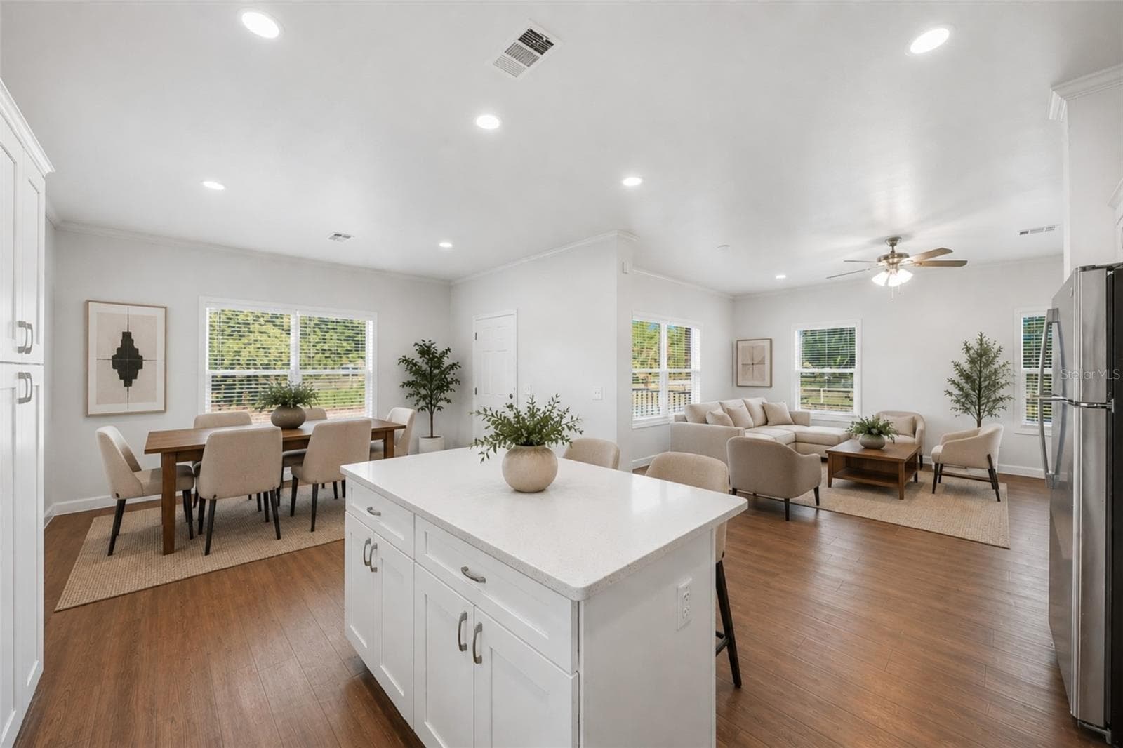 Single Family Residence at 5430 ROSE AVE, ORLANDO, photo 10 of 29