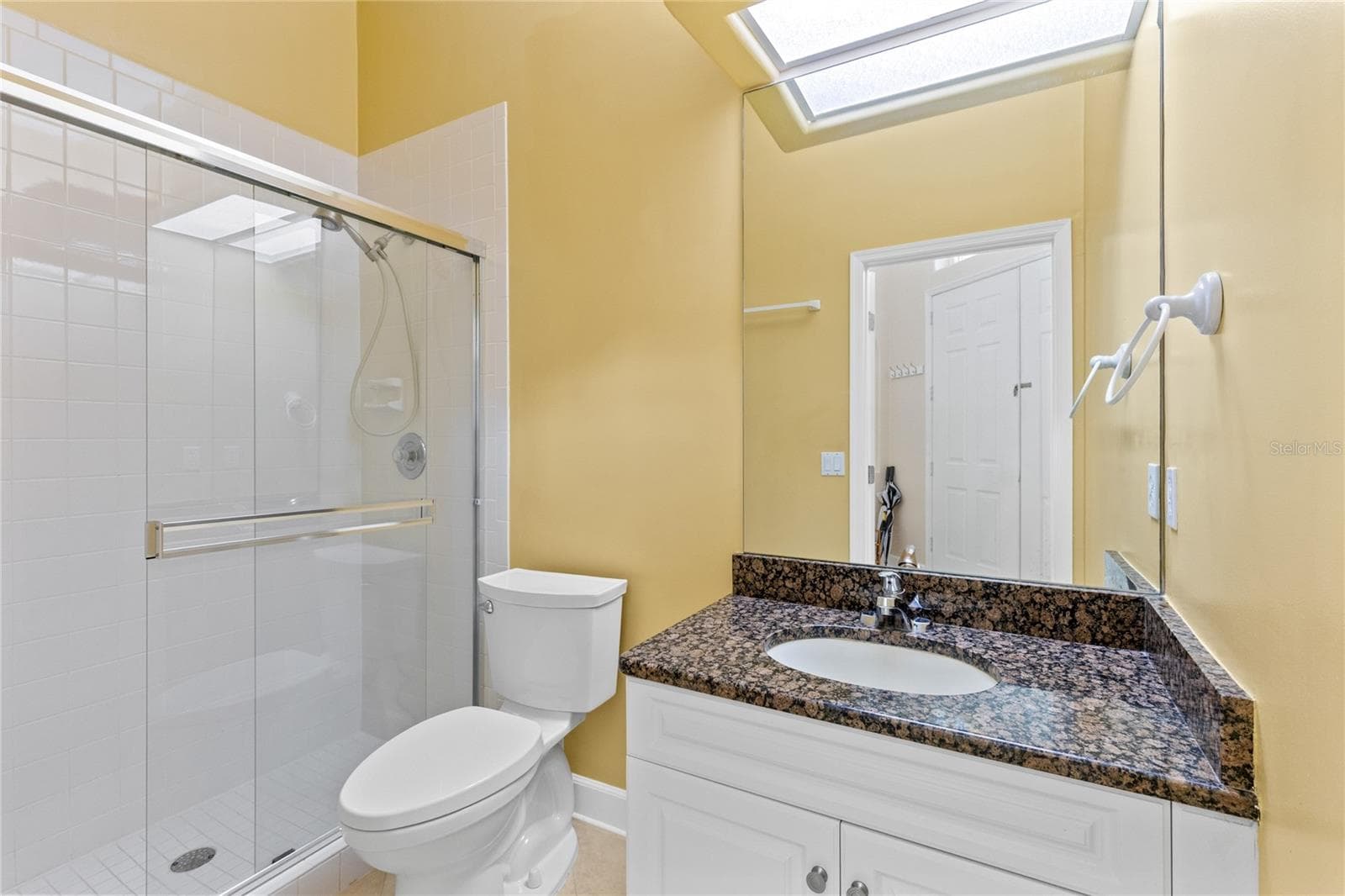 Guest Bathroom - 683 OAK HOLLOW WAY, ALTAMONTE SPRINGS