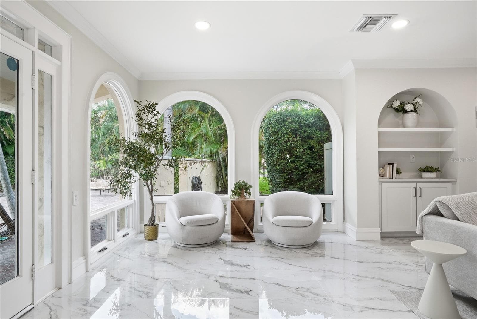 Single Family Residence at 190 BOSPHOROUS AVE, TAMPA, photo 12 of 84