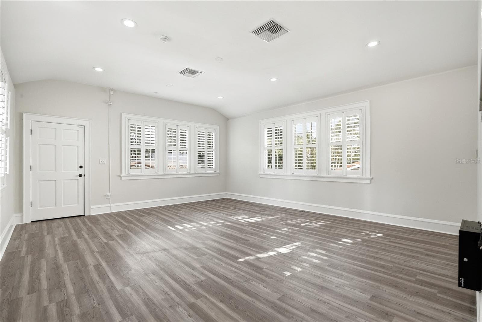 Single Family Residence at 190 BOSPHOROUS AVE, TAMPA, photo 60 of 84