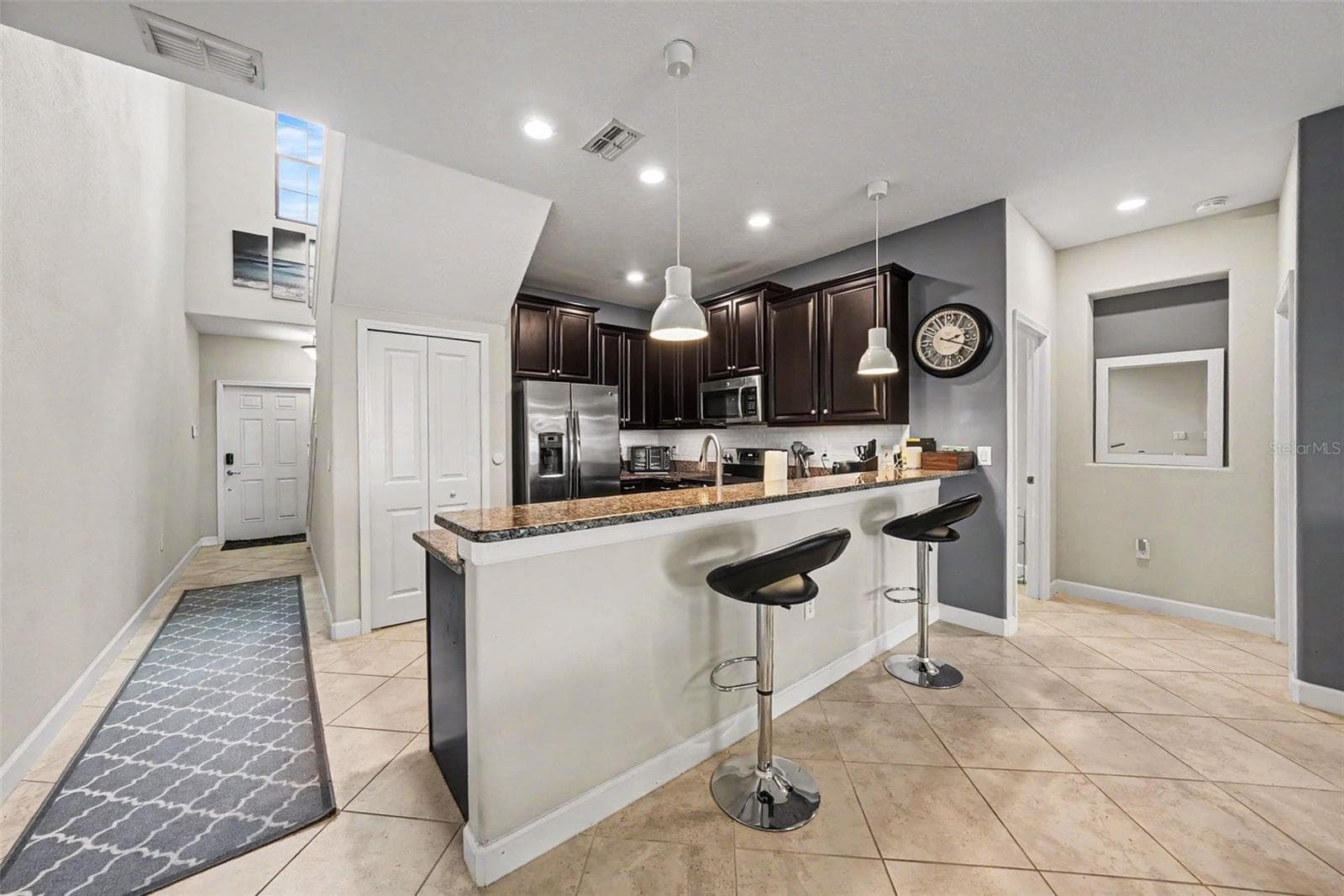 Townhouse at 28504 TRANQUIL LAKE CIR, WESLEY CHAPEL, photo 4 of 25