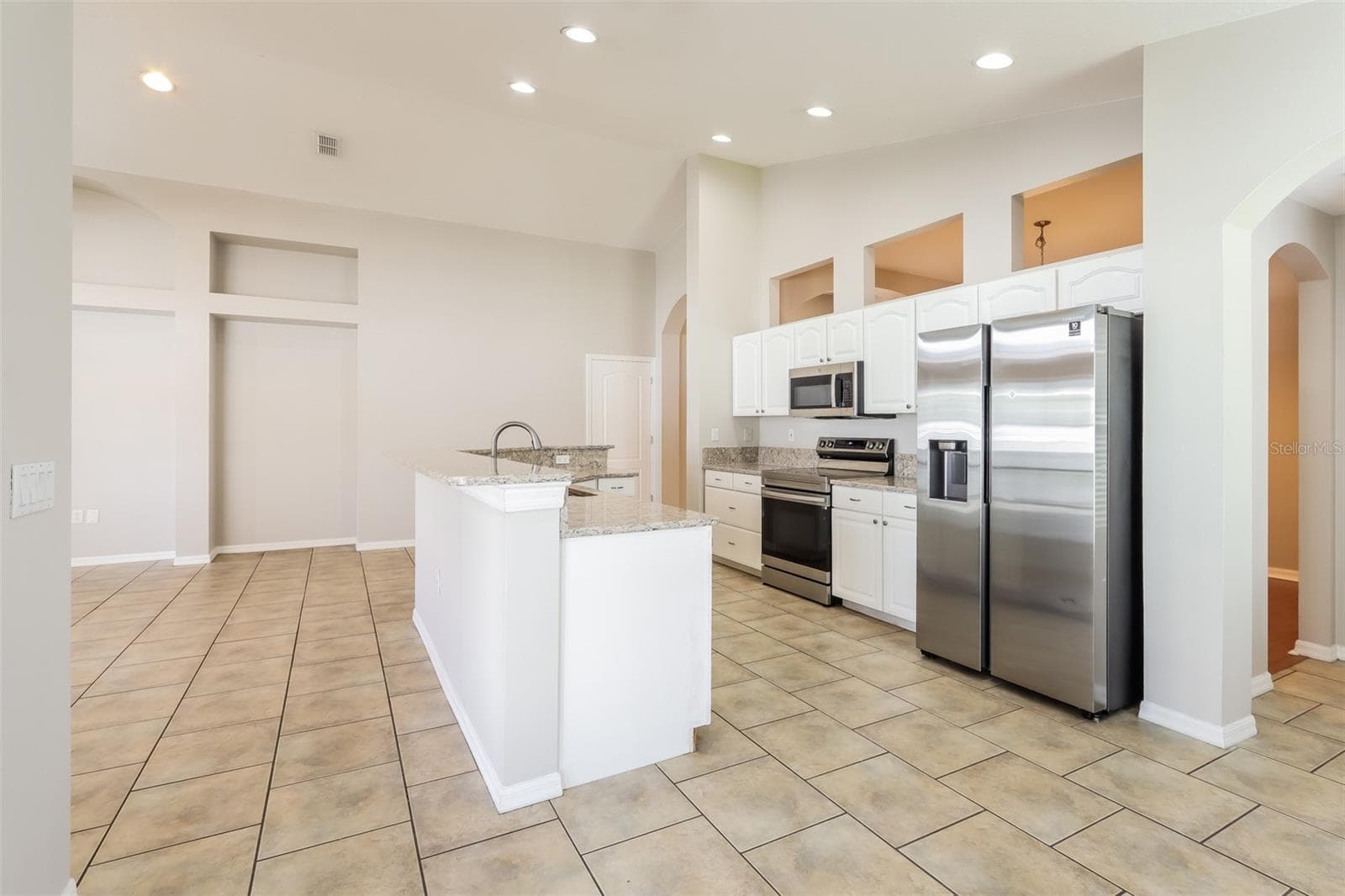 Single Family Residence at 23211 BAYOU GROVE ST, LAND O LAKES, photo 3 of 15