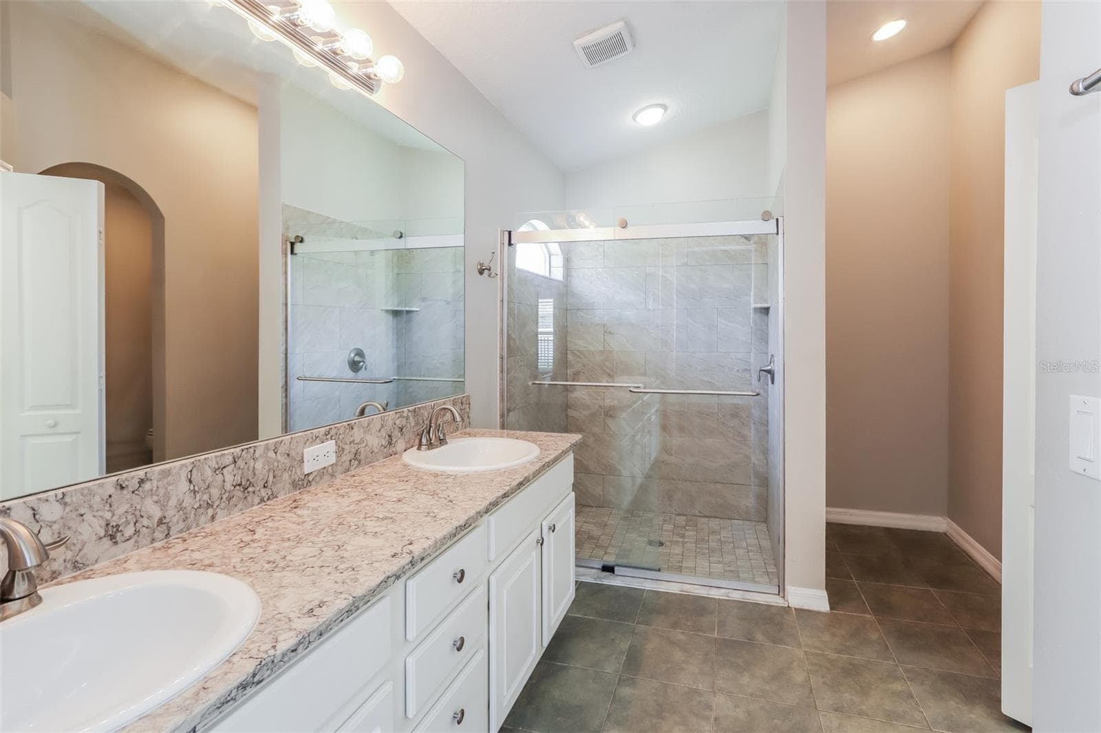 Single Family Residence at 23211 BAYOU GROVE ST, LAND O LAKES, photo 10 of 15