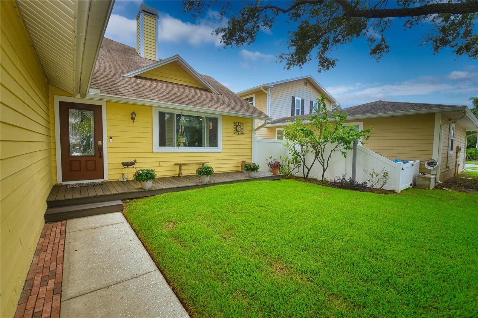 Single Family Residence at 7519 HARBOR VIEW WAY, SEMINOLE, photo 3 of 24