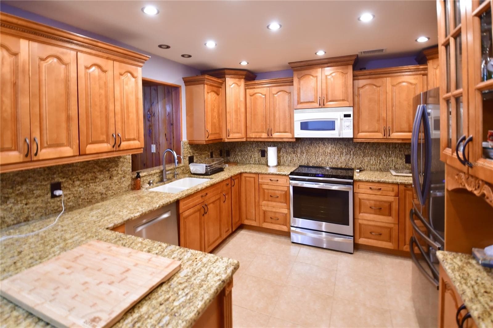 Single Family Residence at 7519 HARBOR VIEW WAY, SEMINOLE, photo 7 of 24