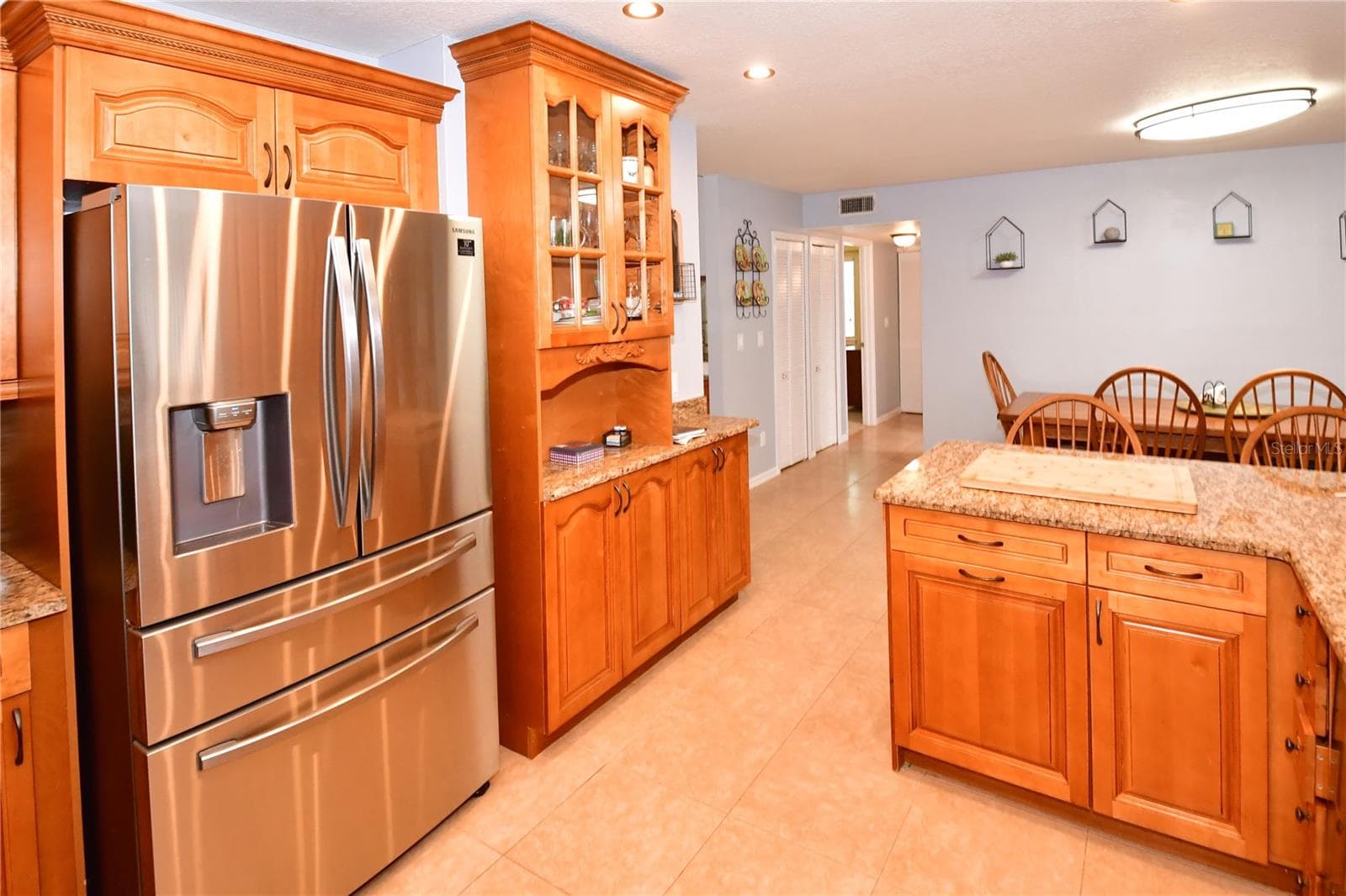 Single Family Residence at 7519 HARBOR VIEW WAY, SEMINOLE, photo 9 of 24