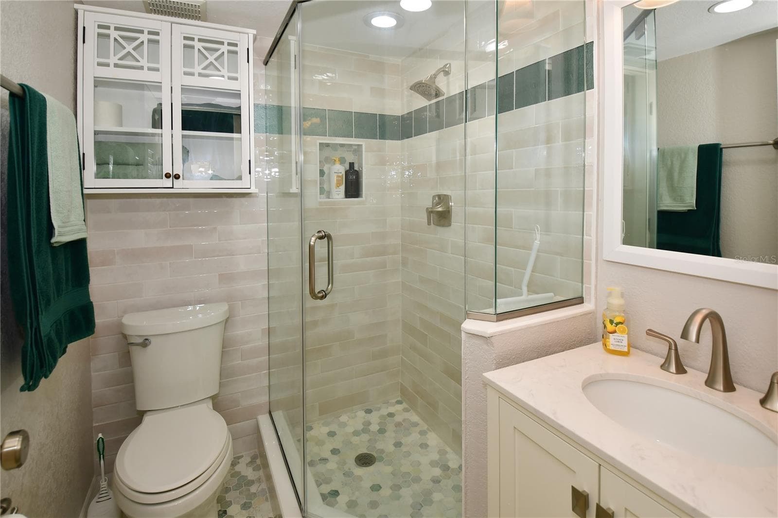 Single Family Residence at 7519 HARBOR VIEW WAY, SEMINOLE, photo 20 of 24
