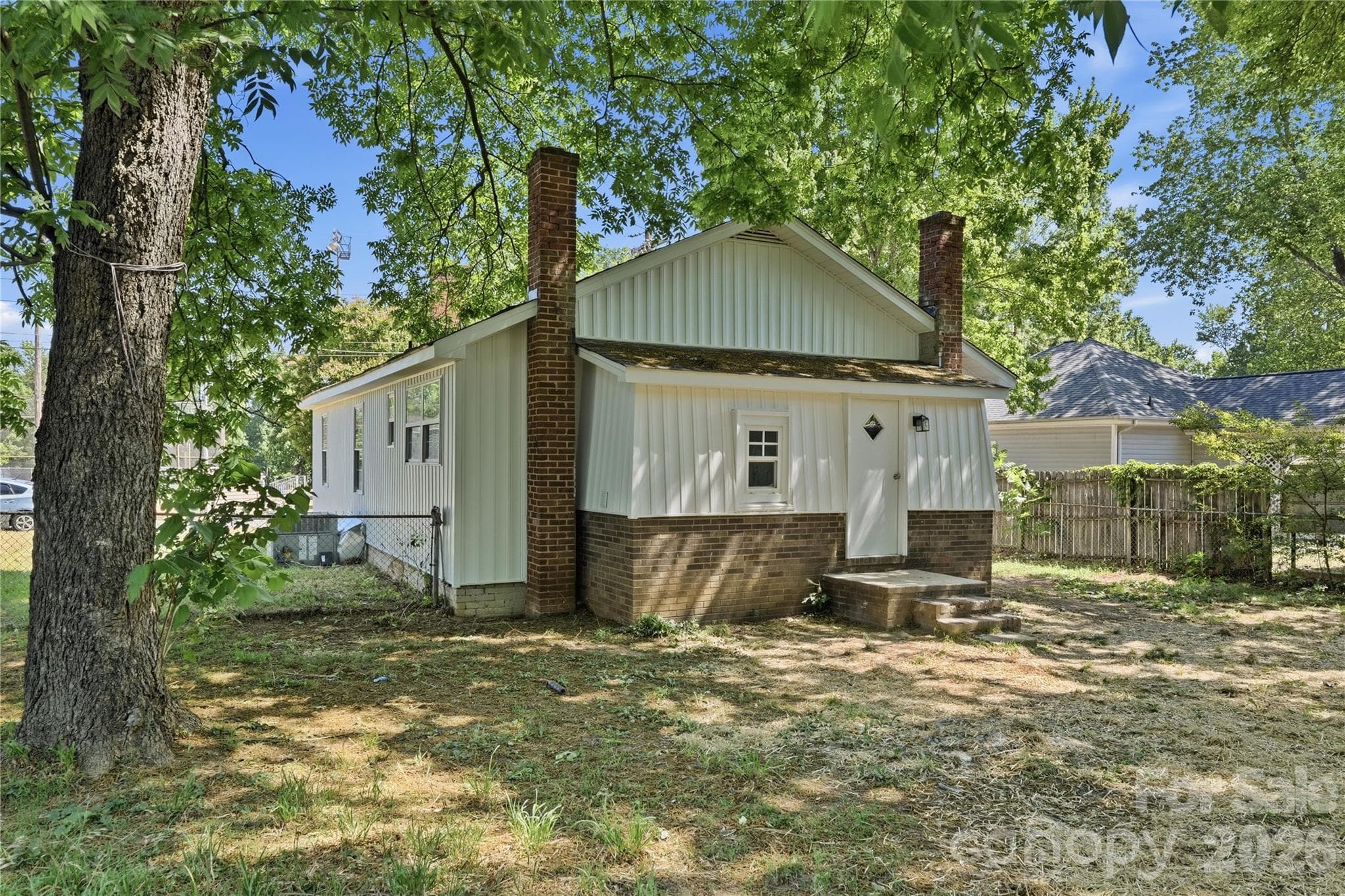 Single Family Residence at Mooresville, photo 2 of 29