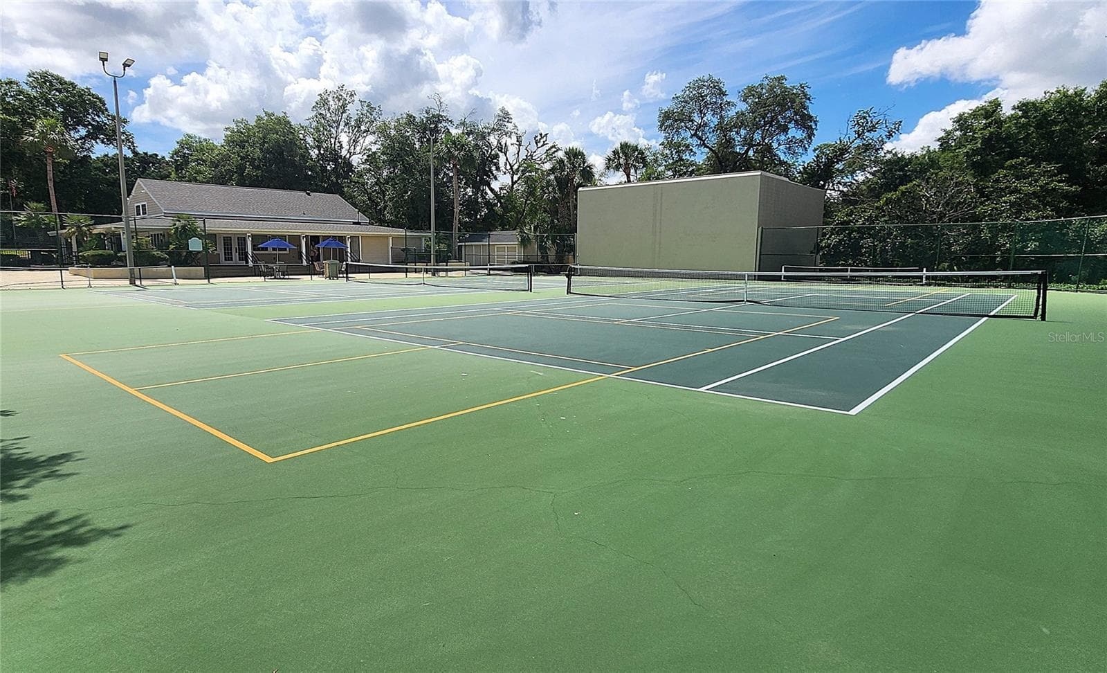 Community Tennis - 683 OAK HOLLOW WAY, ALTAMONTE SPRINGS
