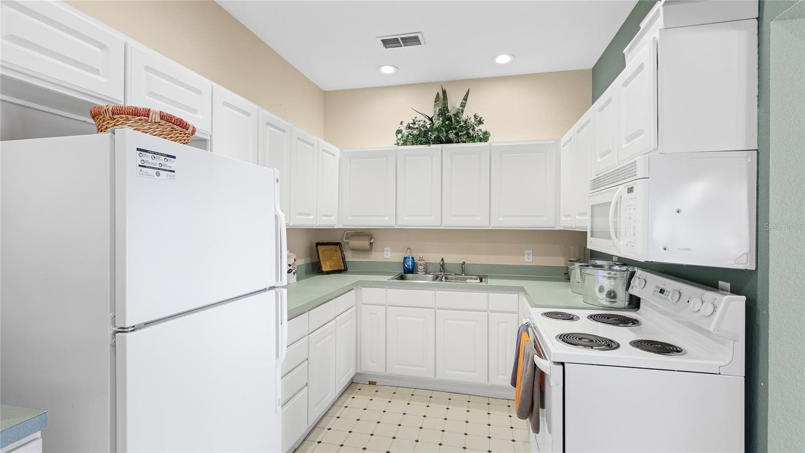 Condominium at 4244 CENTRAL SARASOTA PKWY #726, SARASOTA, photo 40 of 42