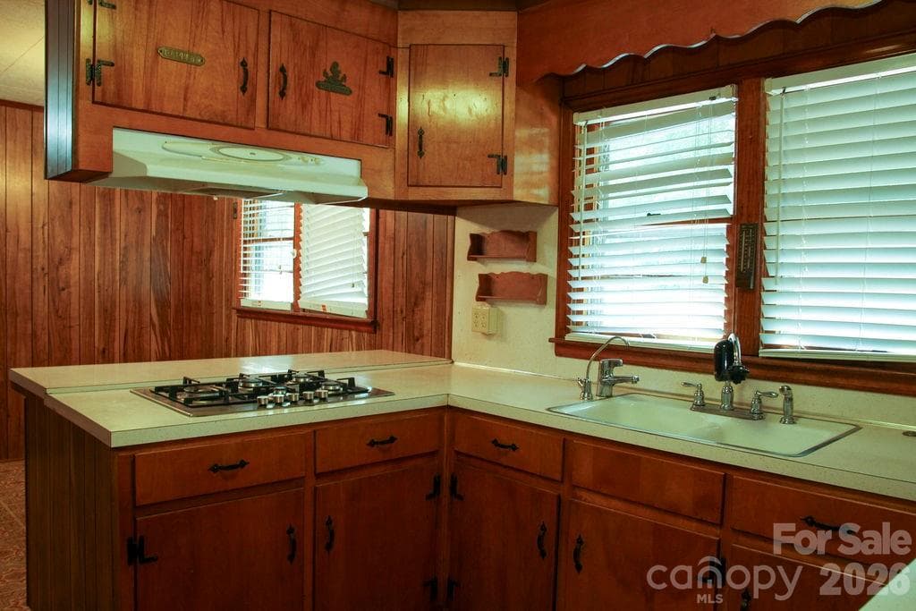 Single Family Residence at 905 S 10th Street, Bessemer City, photo 20 of 39