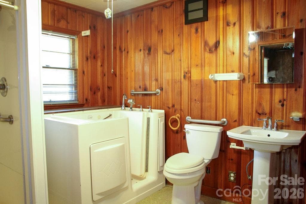 Full Bath #2 - 905 S 10th Street, Bessemer City