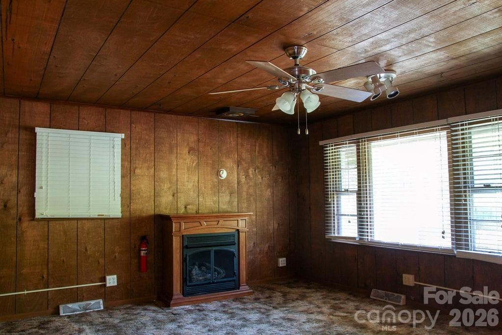 Fire Place - 905 S 10th Street, Bessemer City