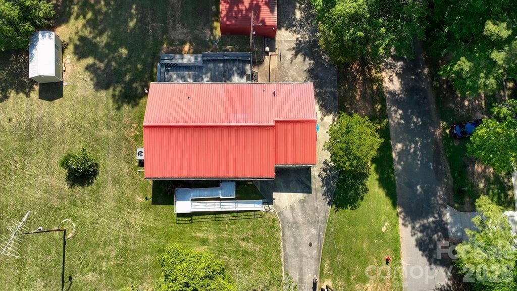 Single Family Residence at 905 S 10th Street, Bessemer City, photo 37 of 39