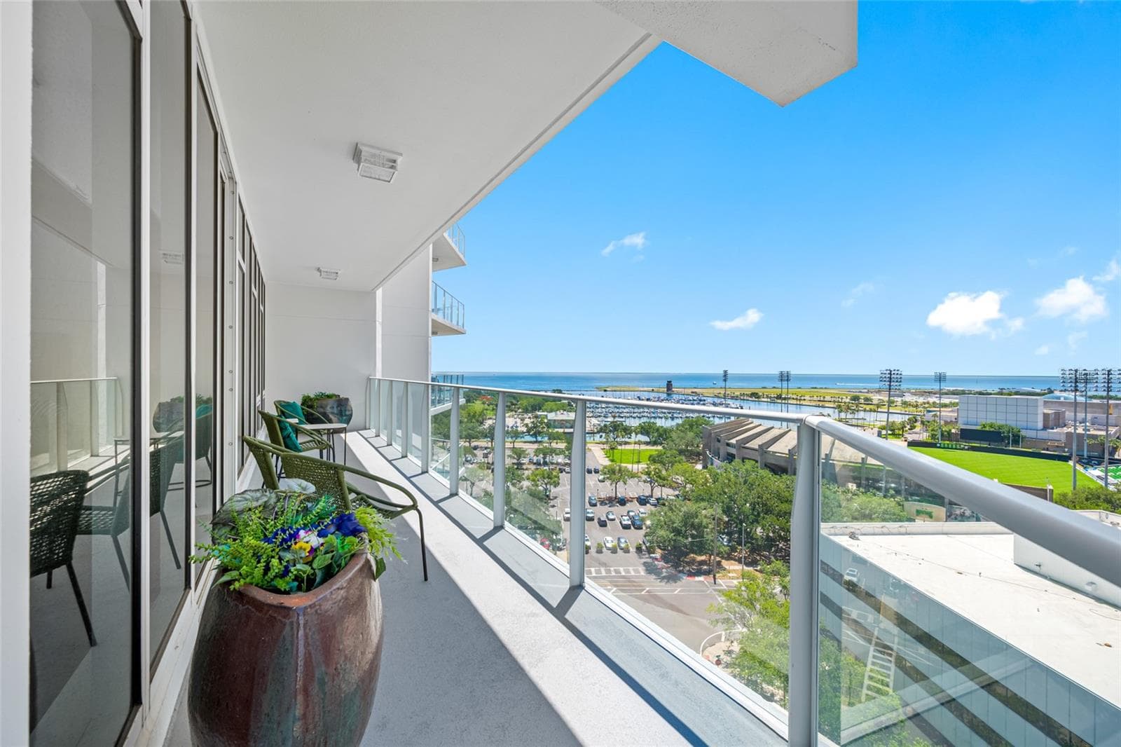 175 1ST ST S #1204