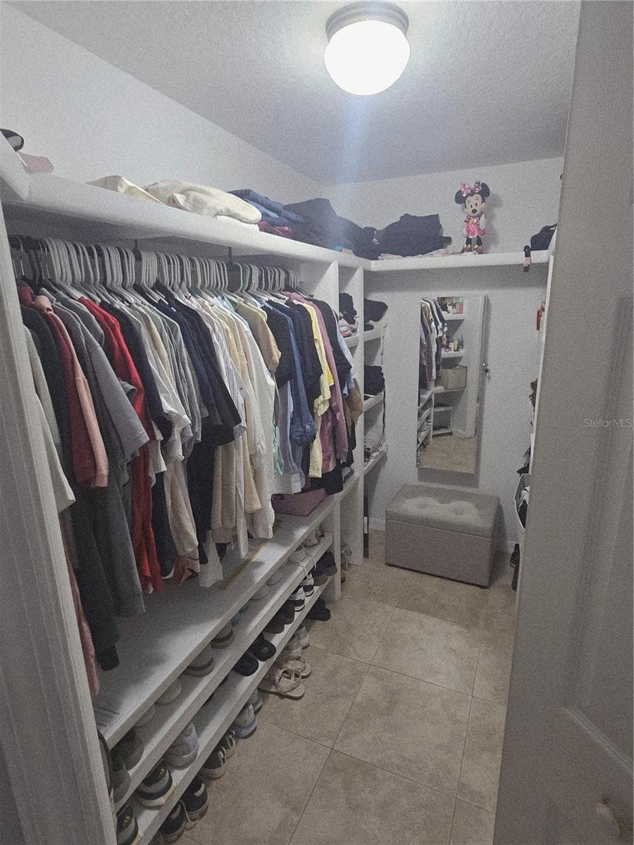 Master closet - 1651 RIVER BIRCH AVE, OVIEDO